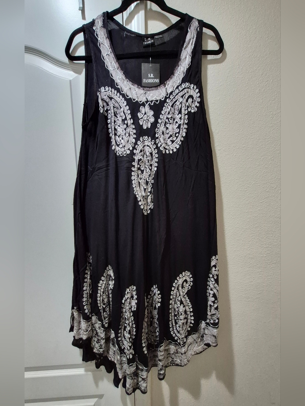 S.R. Fashions Black And White Embroidered Boho Tunic Dress Free/One Size NWT